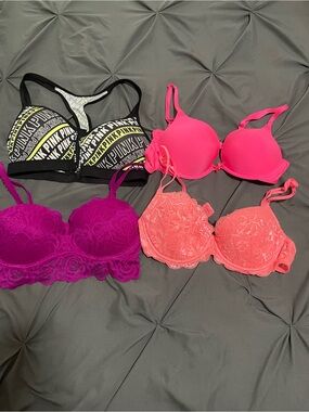 PINK Victoria's Secret Black & White Logo Sports Bra and bra bundle EUC